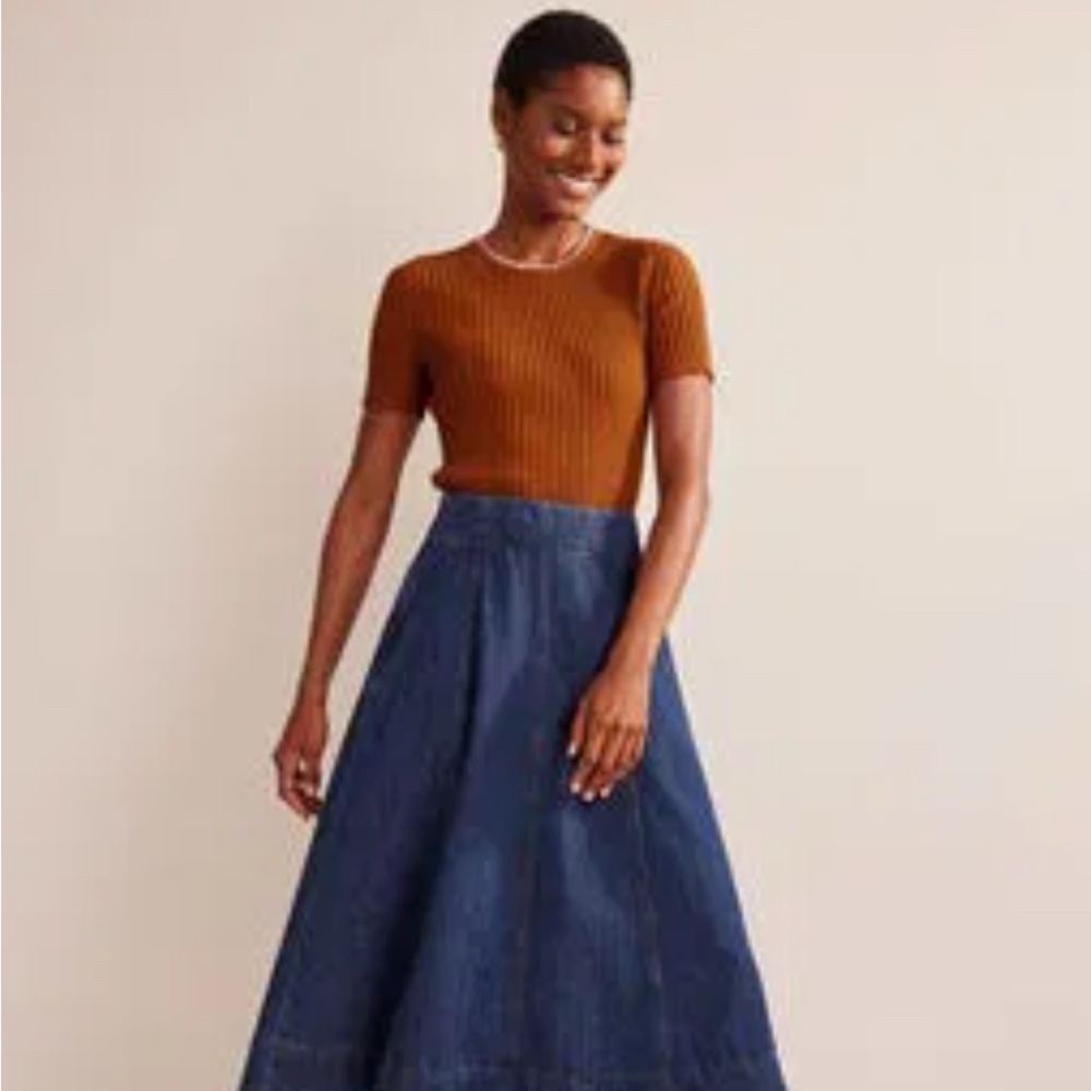 {Boden} NWT Ribbed Knit Top with Crochet Trim